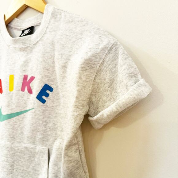 Girls Nike Cropped Short Sleeve Sweatshirt Sz L - Picture 3 of 7